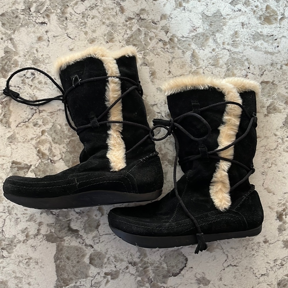Earth Shoes Black Calf Height Boot Size 7B, EUC